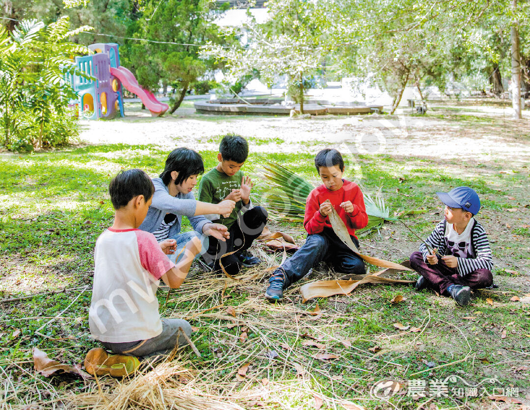 孩子參加台南塾「動腳動手」旅行，把握假日時光。