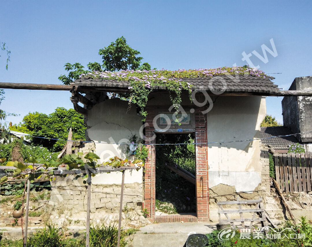 水碓聚落的「述先堂」為逝於2010_年的著名漢學家劉學蠡童年故居。