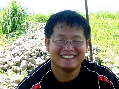後山的甜玉米 黃建全