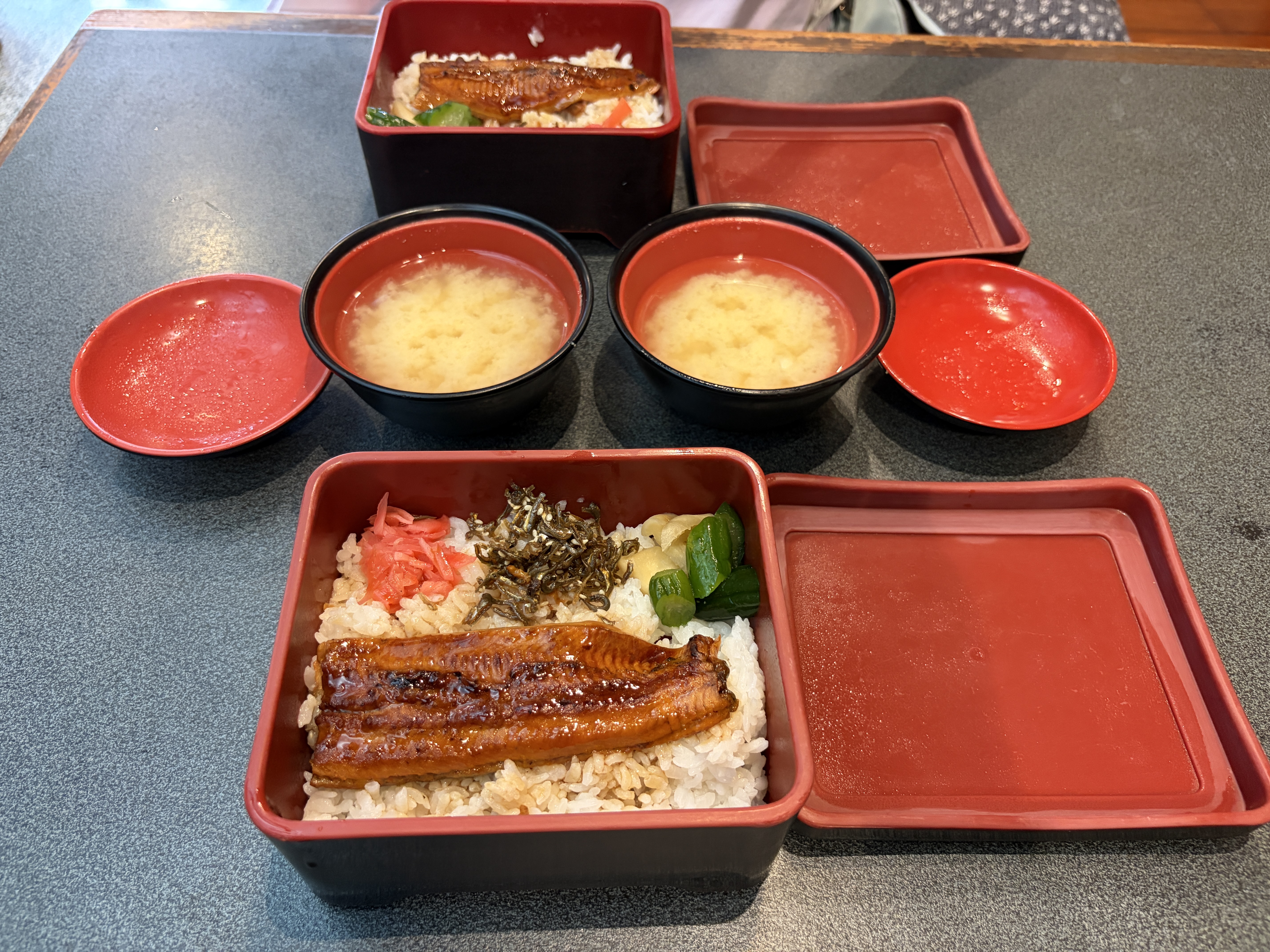蒲燒鰻魚飯(拍攝於台中豐原-豐源飯店)